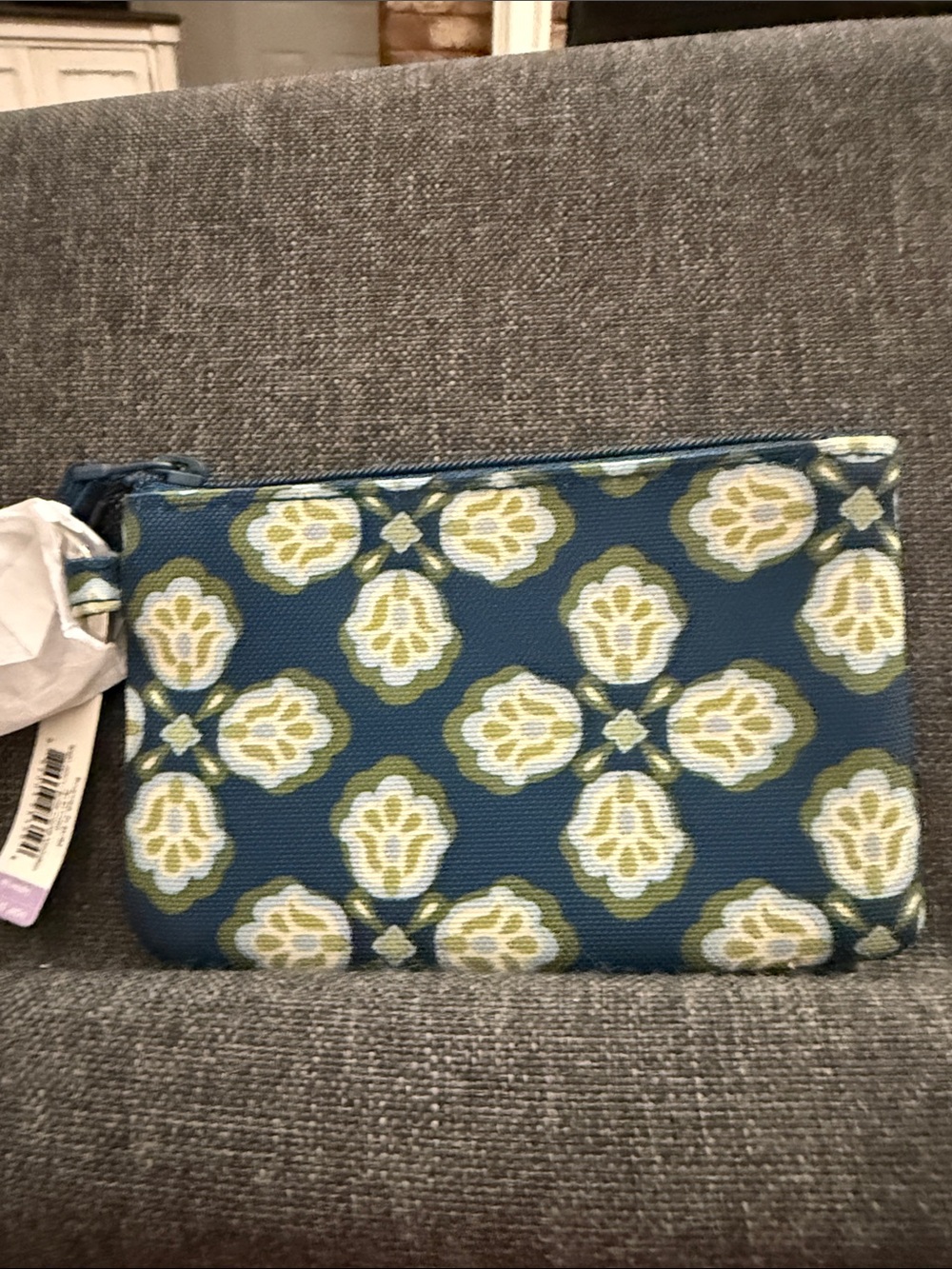Vera Bradley zip wallet